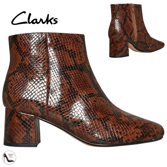 Clarks Sheer Flora 2 Ankle Boots Dark Tan Brown Snake print leather booties 6.5 - Picture 1 of 12